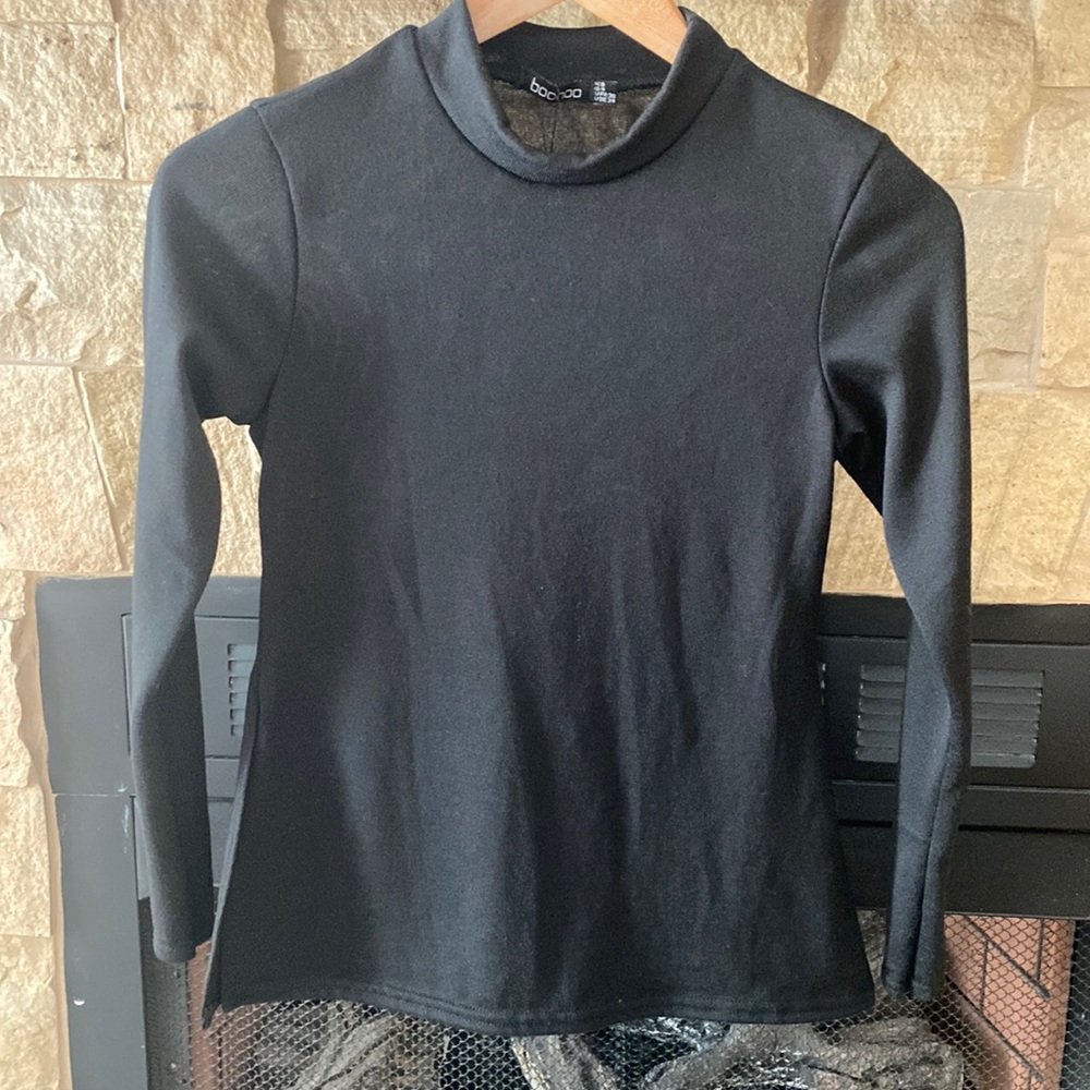 Boohoo Black Fitted Mock Neck with Side Slits #0783